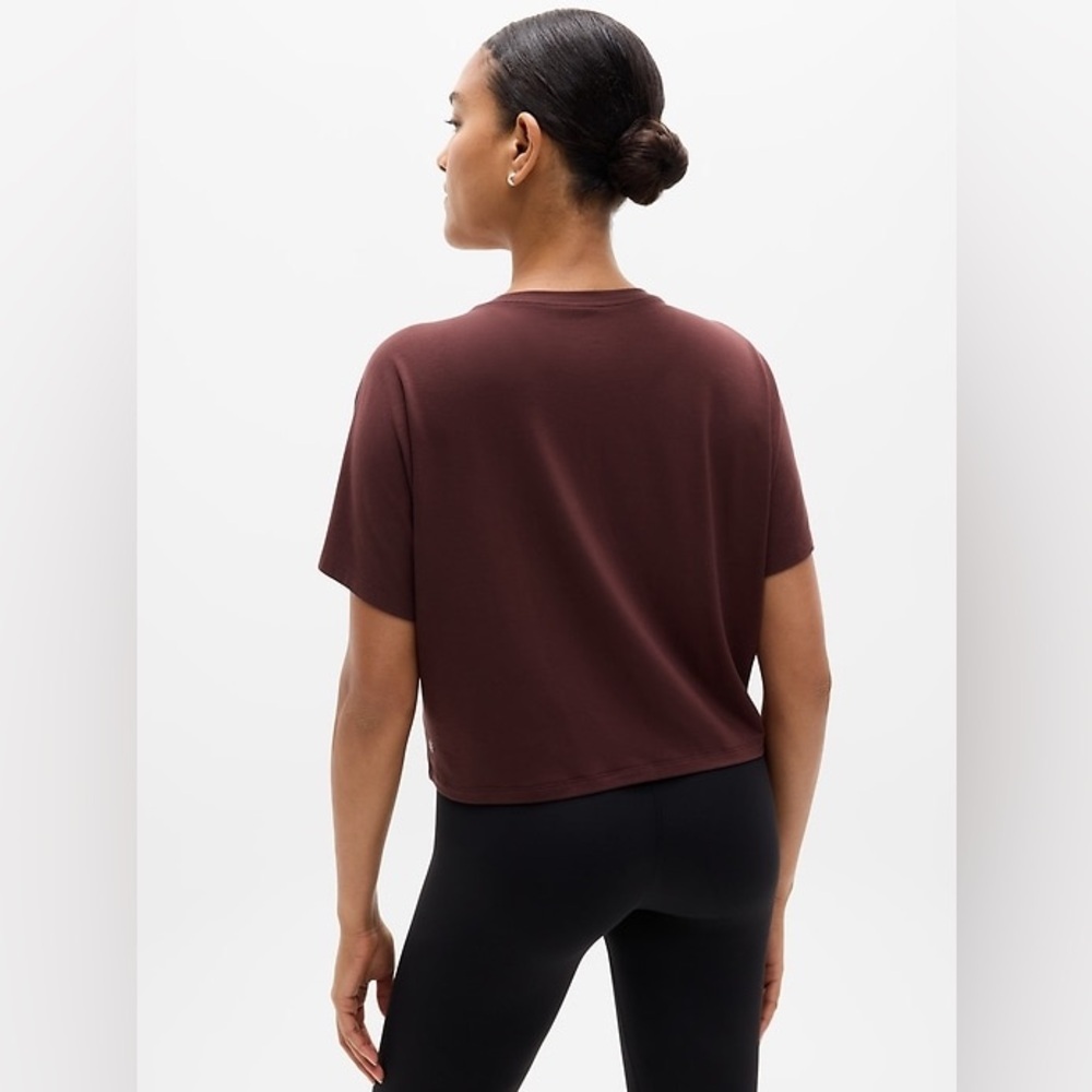 Athleta With Ease Crop Tee brown Short Sleeve Tee Size XL Workout Athletic - Picture 2 of 6